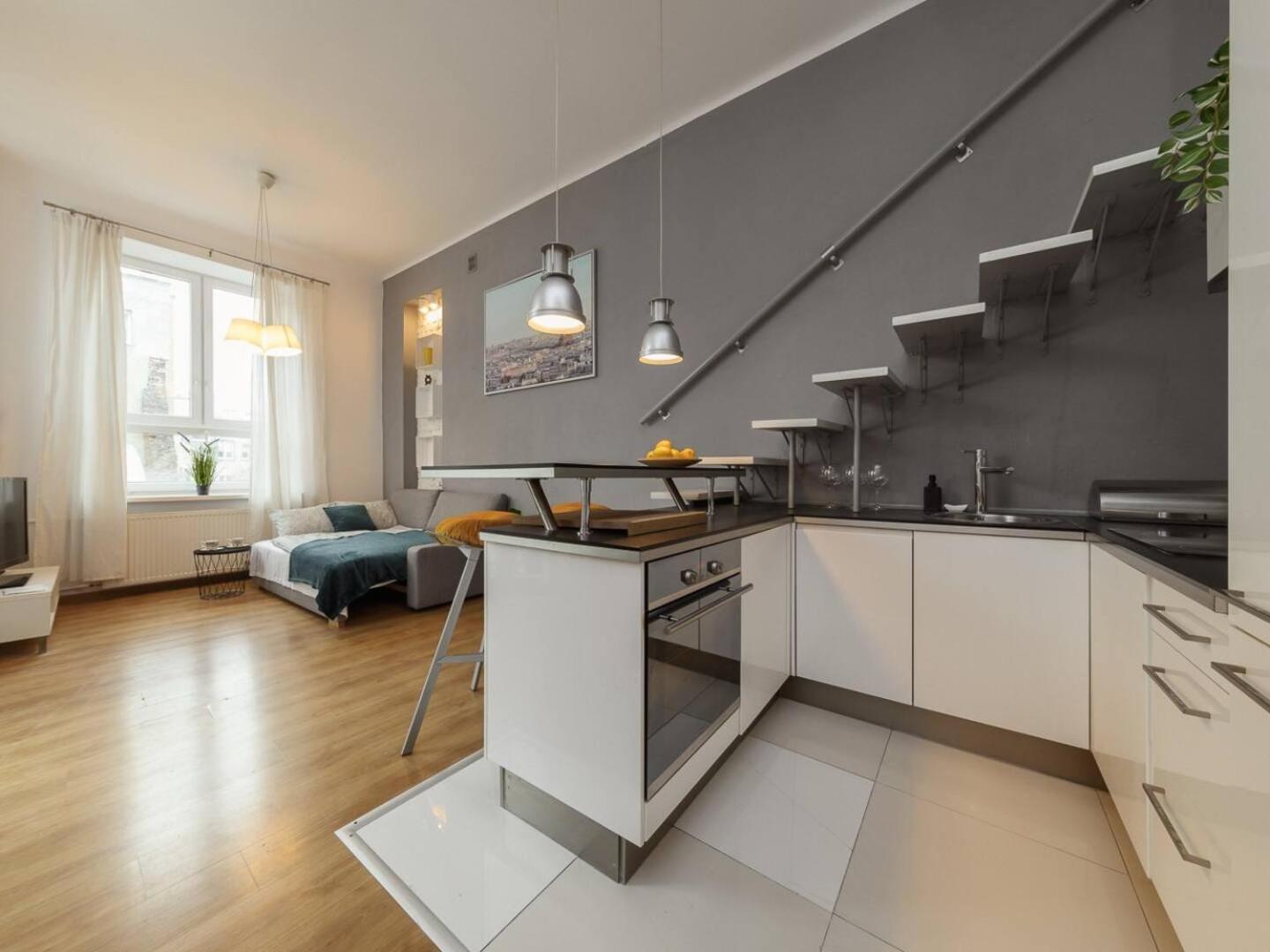 Graystone Plac Unii Lubelskiej Butas